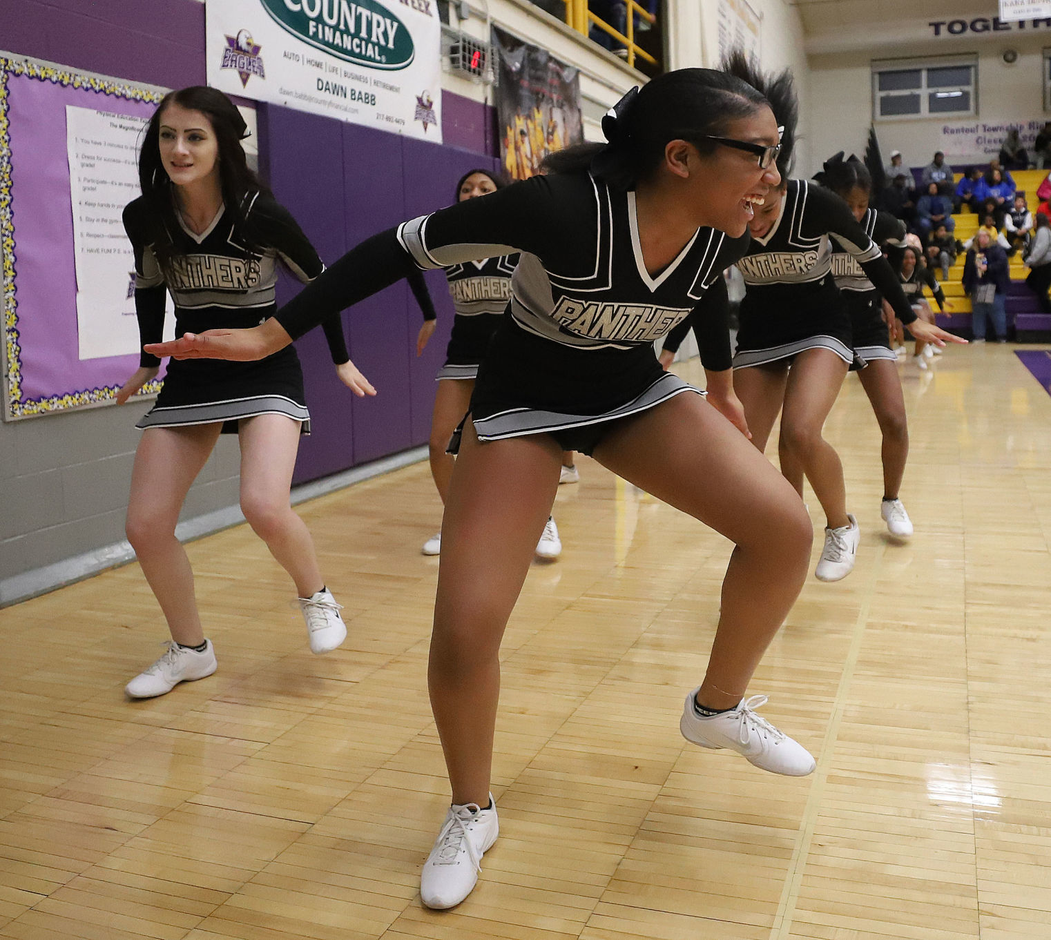 Eisenhower vs MacArthur boys basketball 33 2.25.19.jpg